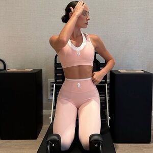 Astoria Activewear Small Leggings and Sportsbra Set New Pretty Pink